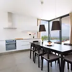 Anna Villa